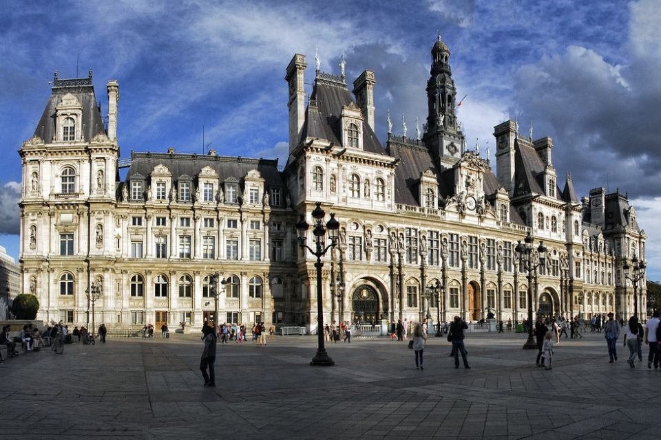 パリのホテル経営者、2024年五輪のための増税計画に抗議