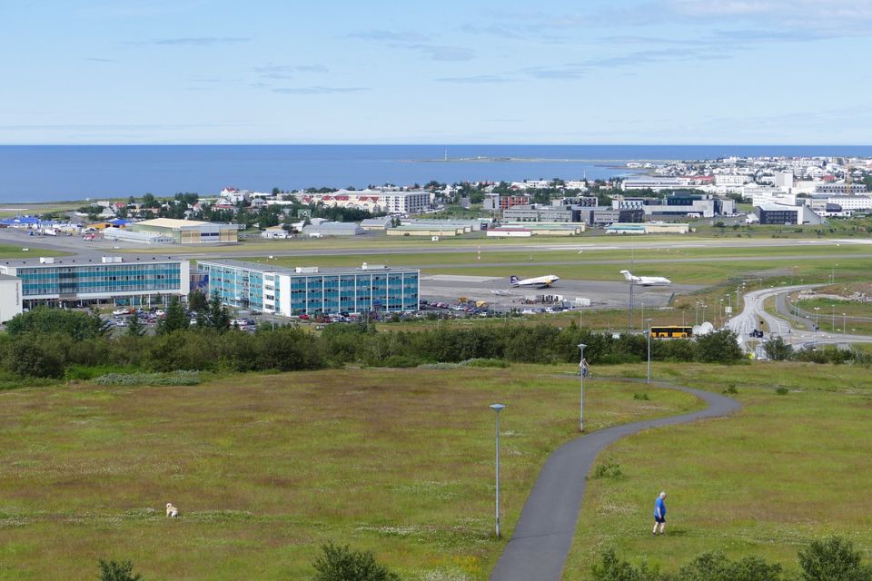 KEF空港、2024年の旅客数を約850万人と予測
