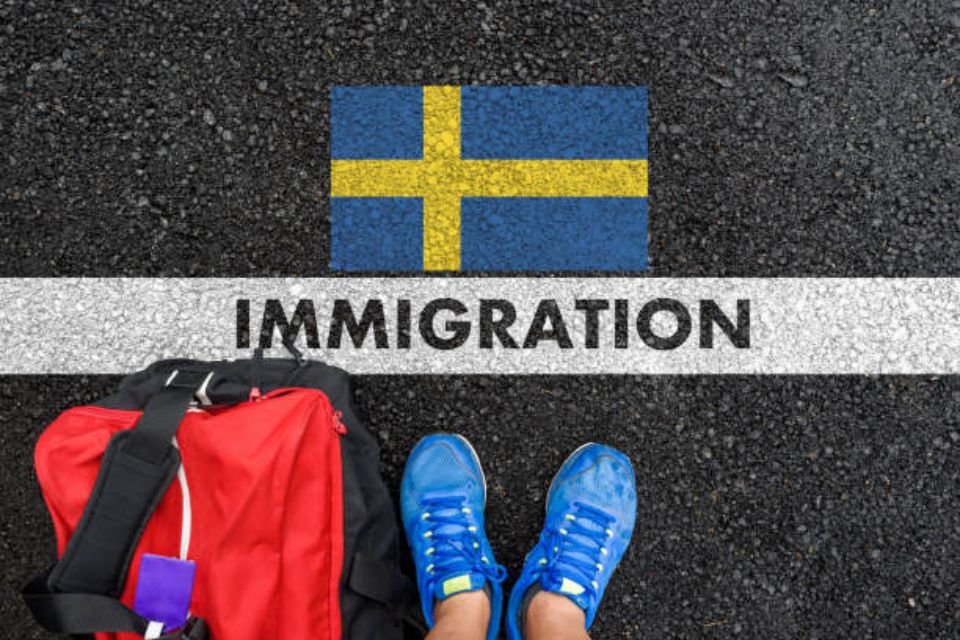 スウェーデン、2024年に市民権取得に厳しい規制を導入