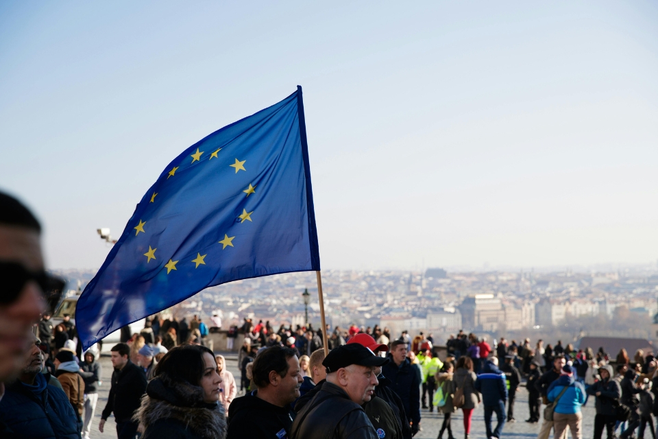 EU、移民と亡命の新ルールに関する10項目の計画を発表