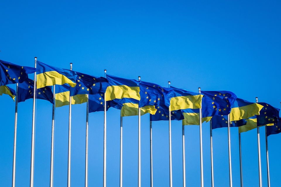 EUによるウクライナ難民の一時保護、2023年には430万人に達する